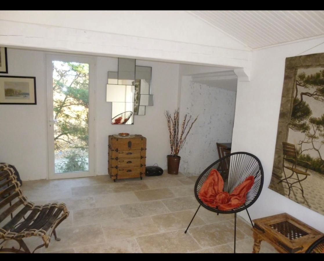 Hébergement de vacances Jacuzzi Toute L'année Et Relax En Pleine Nature Maison Provençale Pour 3